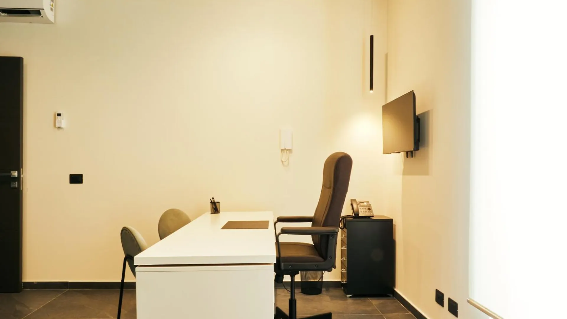 Hub Rooms Carini Penzion
