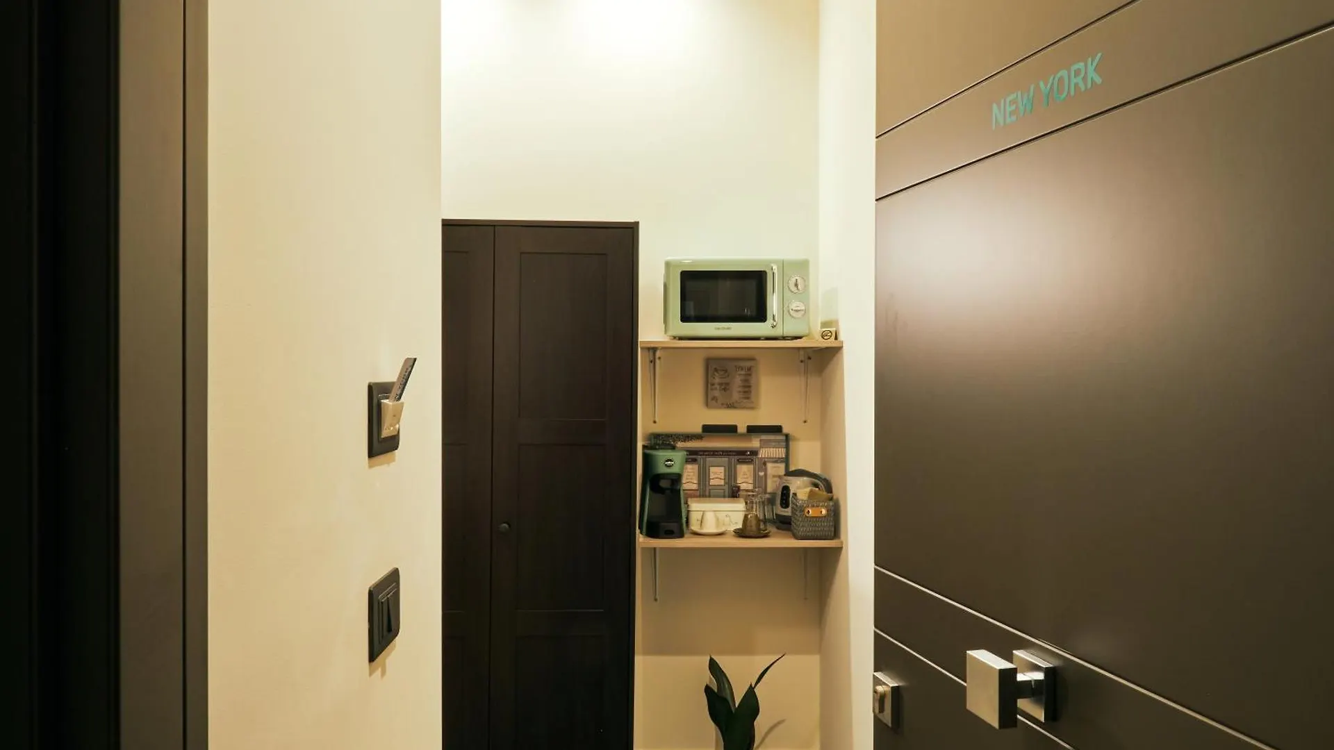 Hub Rooms Carini Penzion