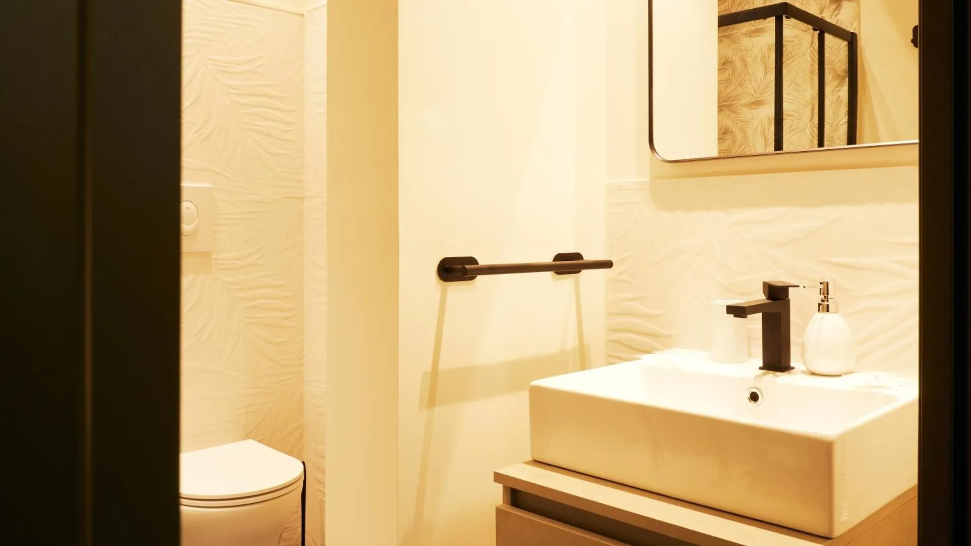 Hub Rooms Carini