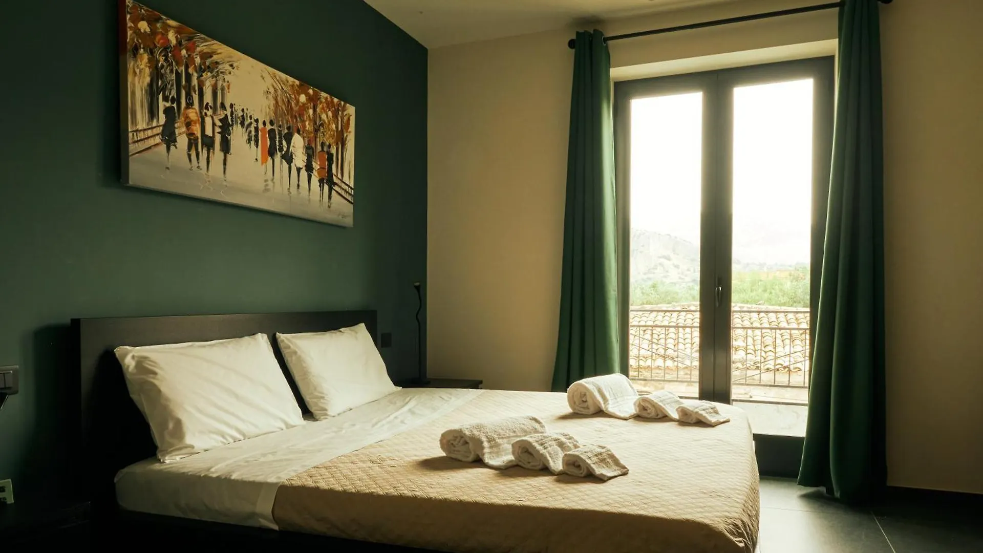Hub Rooms Carini Guest house