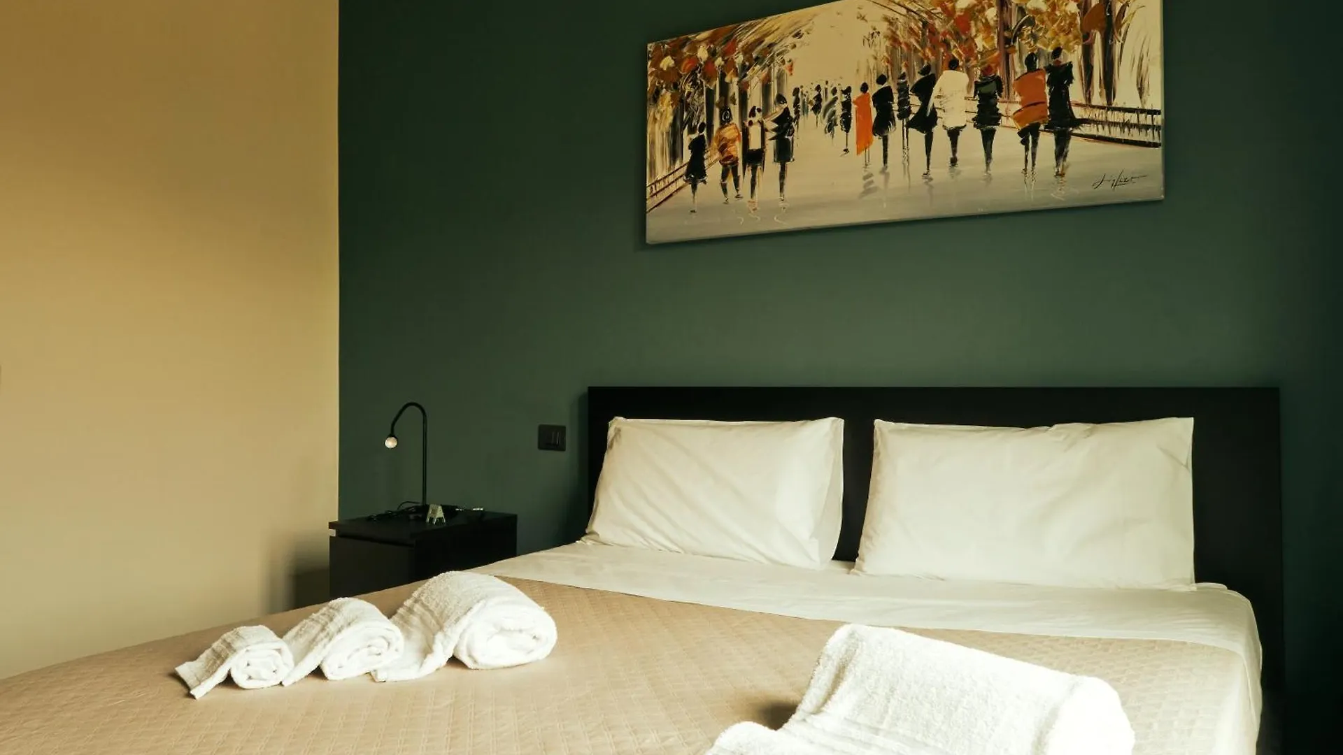 Hub Rooms Carini