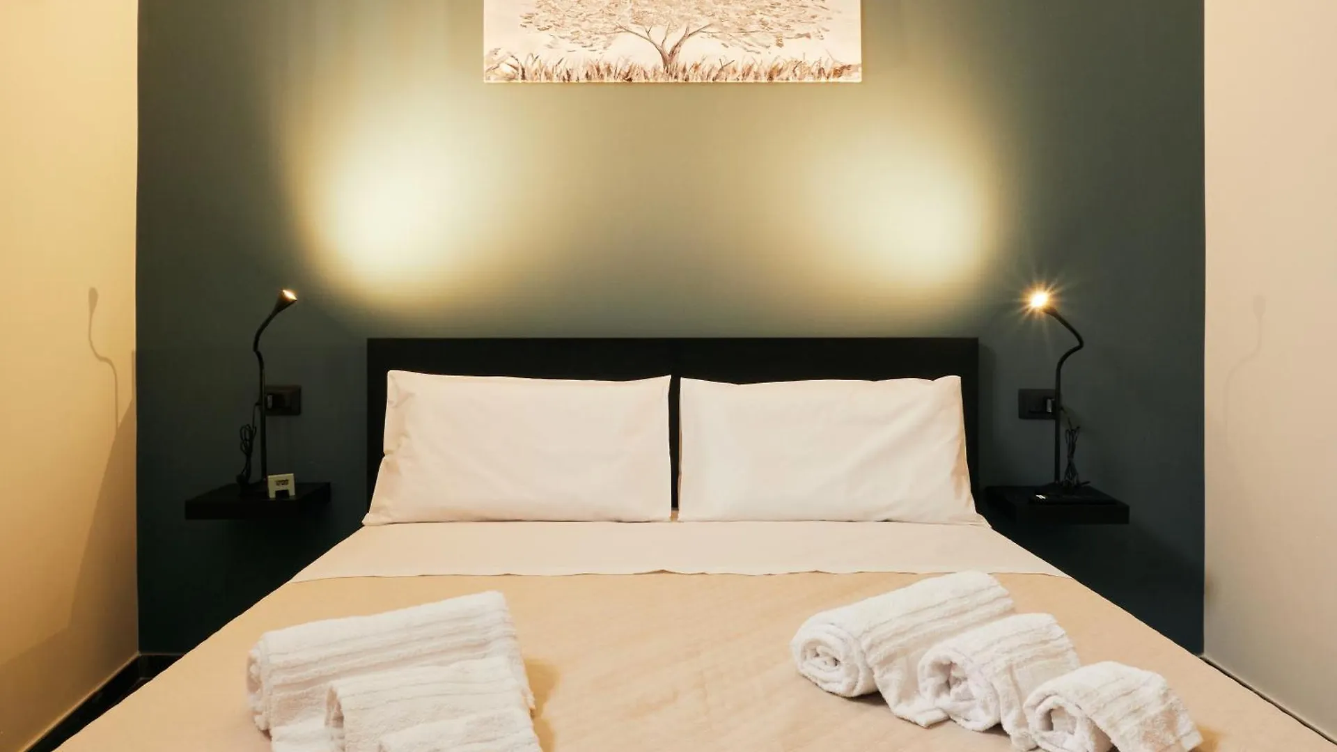 Hub Rooms Carini Penzion