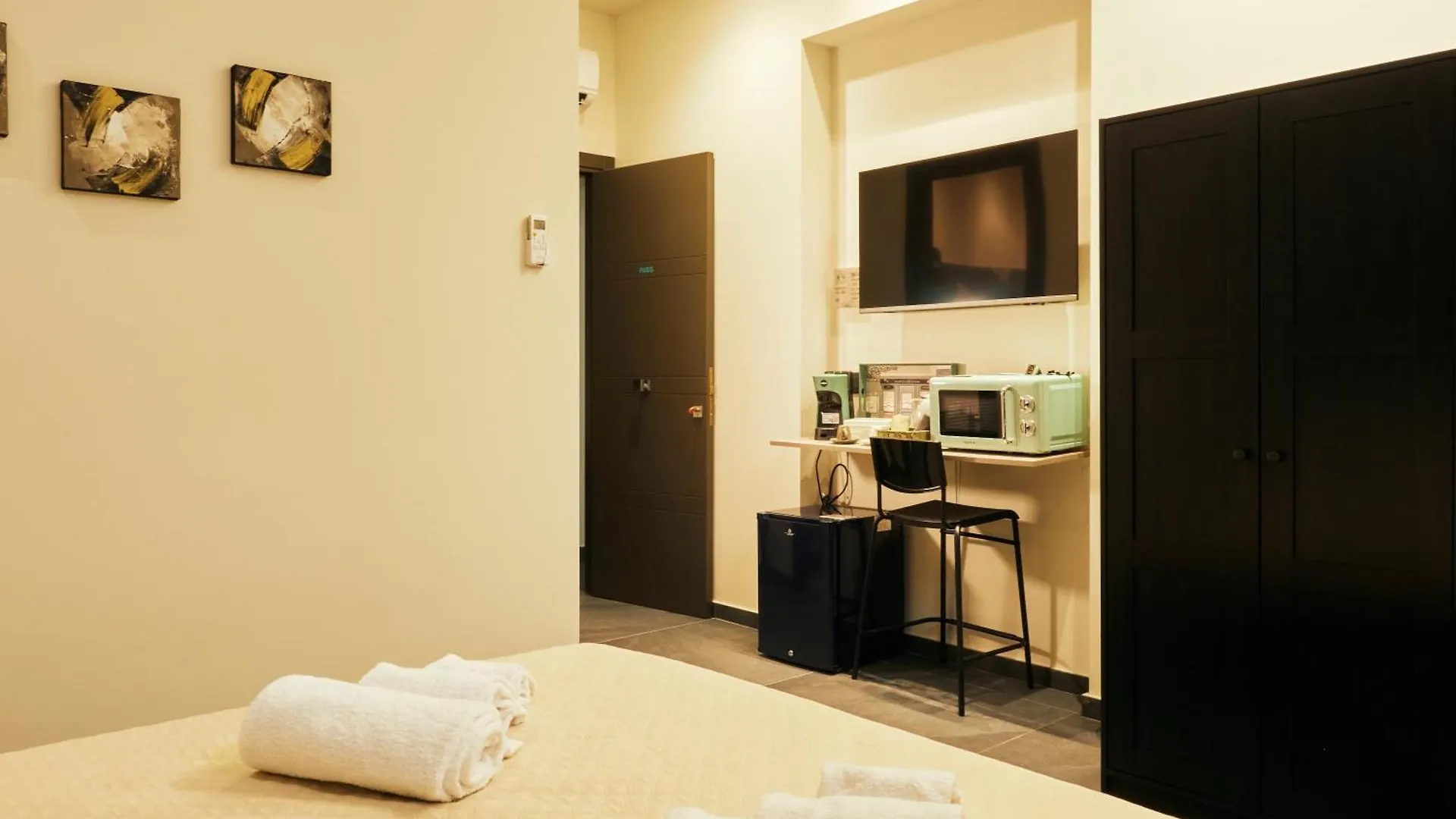 Guest house Hub Rooms Carini